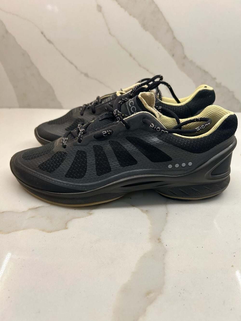 Ecco (Size: 6.5)